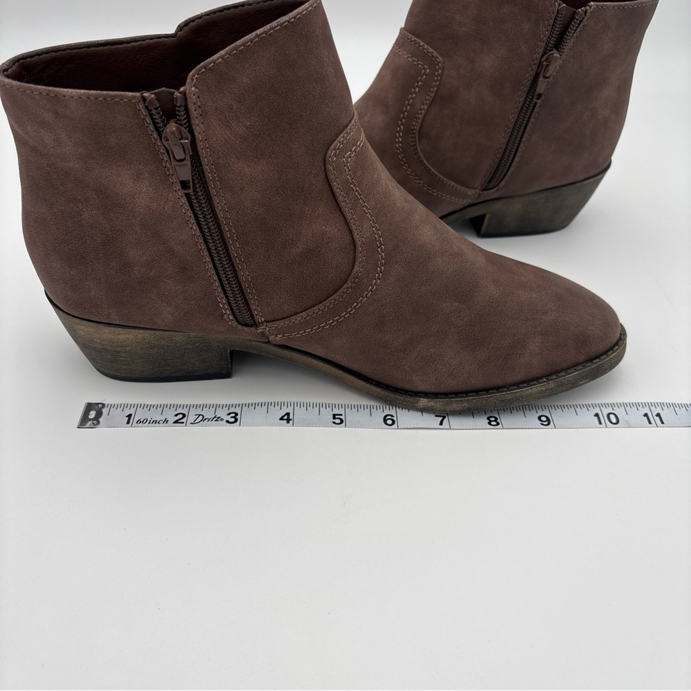Maurices Men's Chukka Boots in Rich Brown - Picture 6 of 13